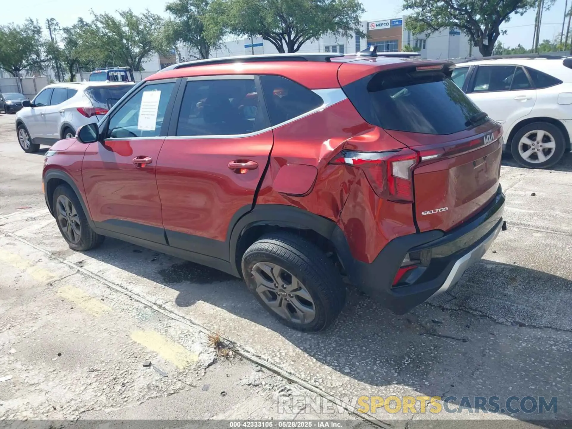 3 Photograph of a damaged car KNDEU2AA6R7498593 KIA SELTOS 2024