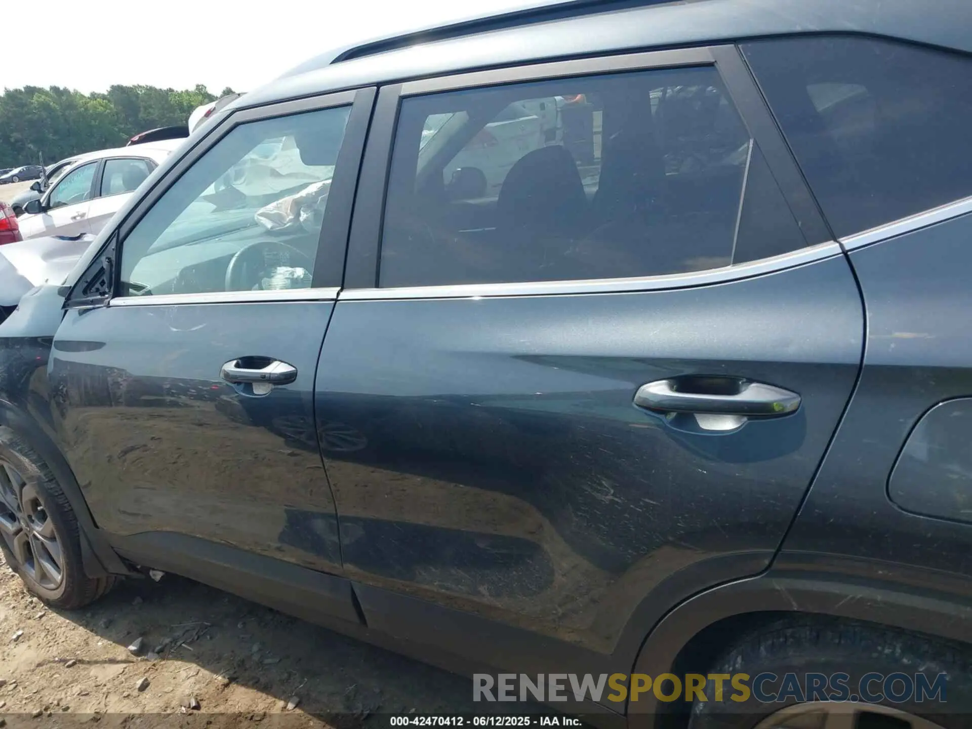 15 Photograph of a damaged car KNDEU2AA6R7576676 KIA SELTOS 2024