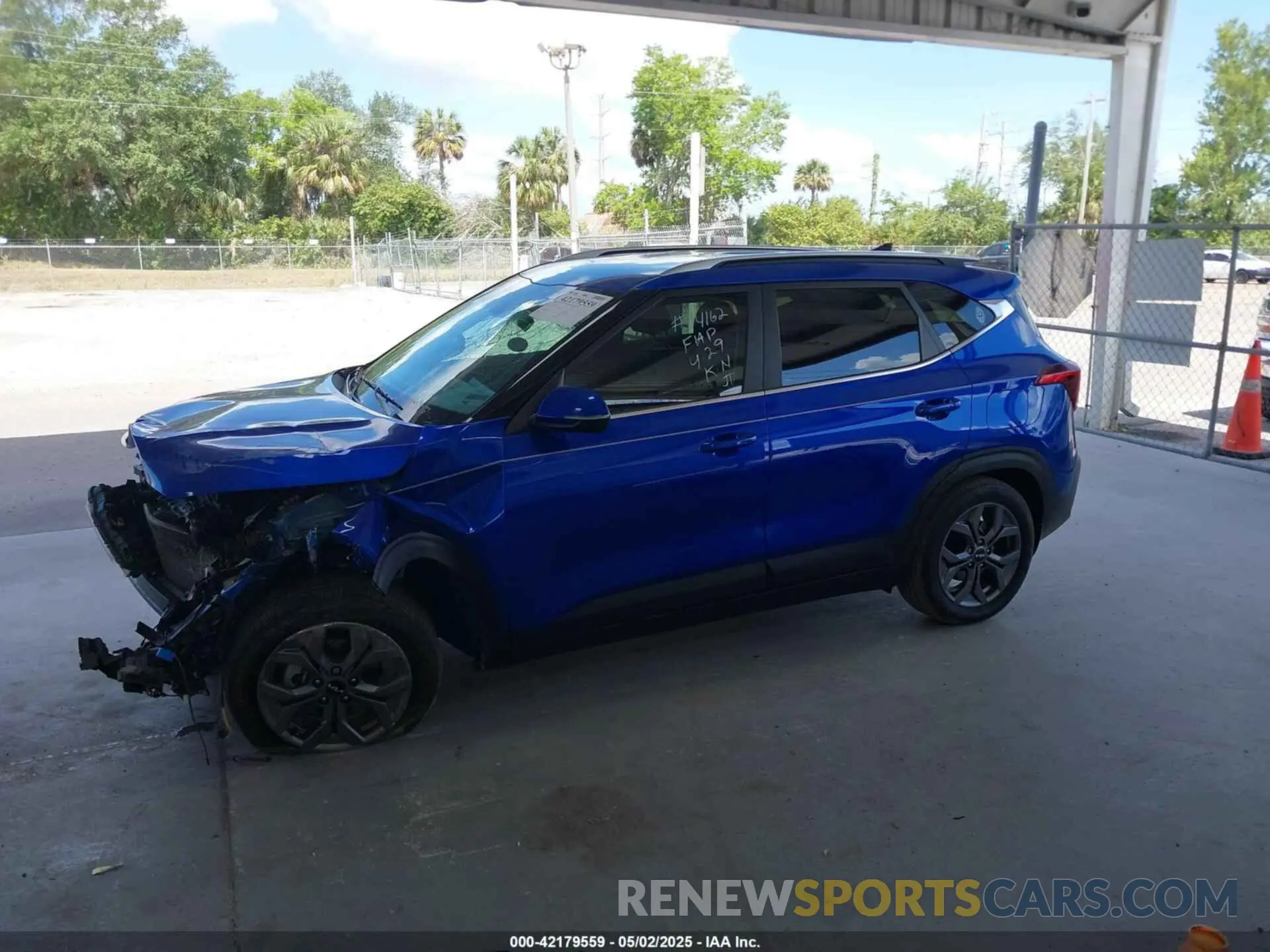 15 Photograph of a damaged car KNDEU2AA6R7640098 KIA SELTOS 2024