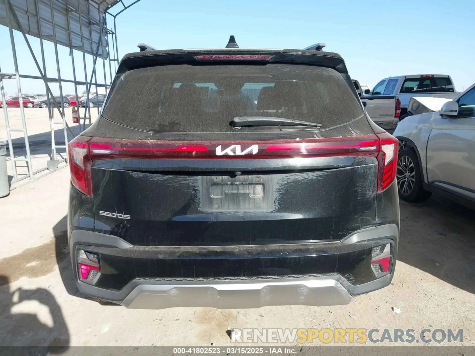 16 Photograph of a damaged car KNDEU2AA7R7502828 KIA SELTOS 2024