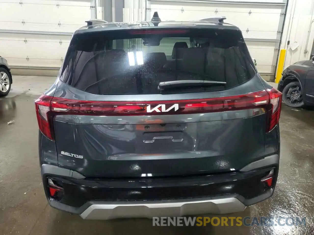6 Photograph of a damaged car KNDEU2AA7R7615498 KIA SELTOS 2024