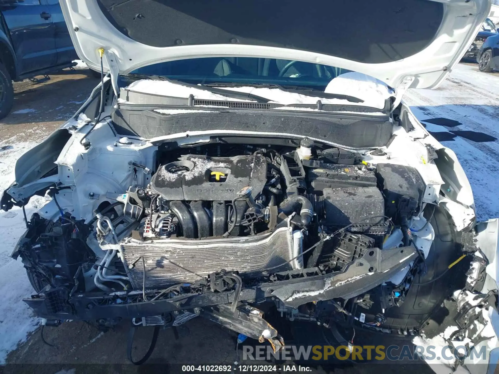 10 Photograph of a damaged car KNDEU2AA7R7638201 KIA SELTOS 2024