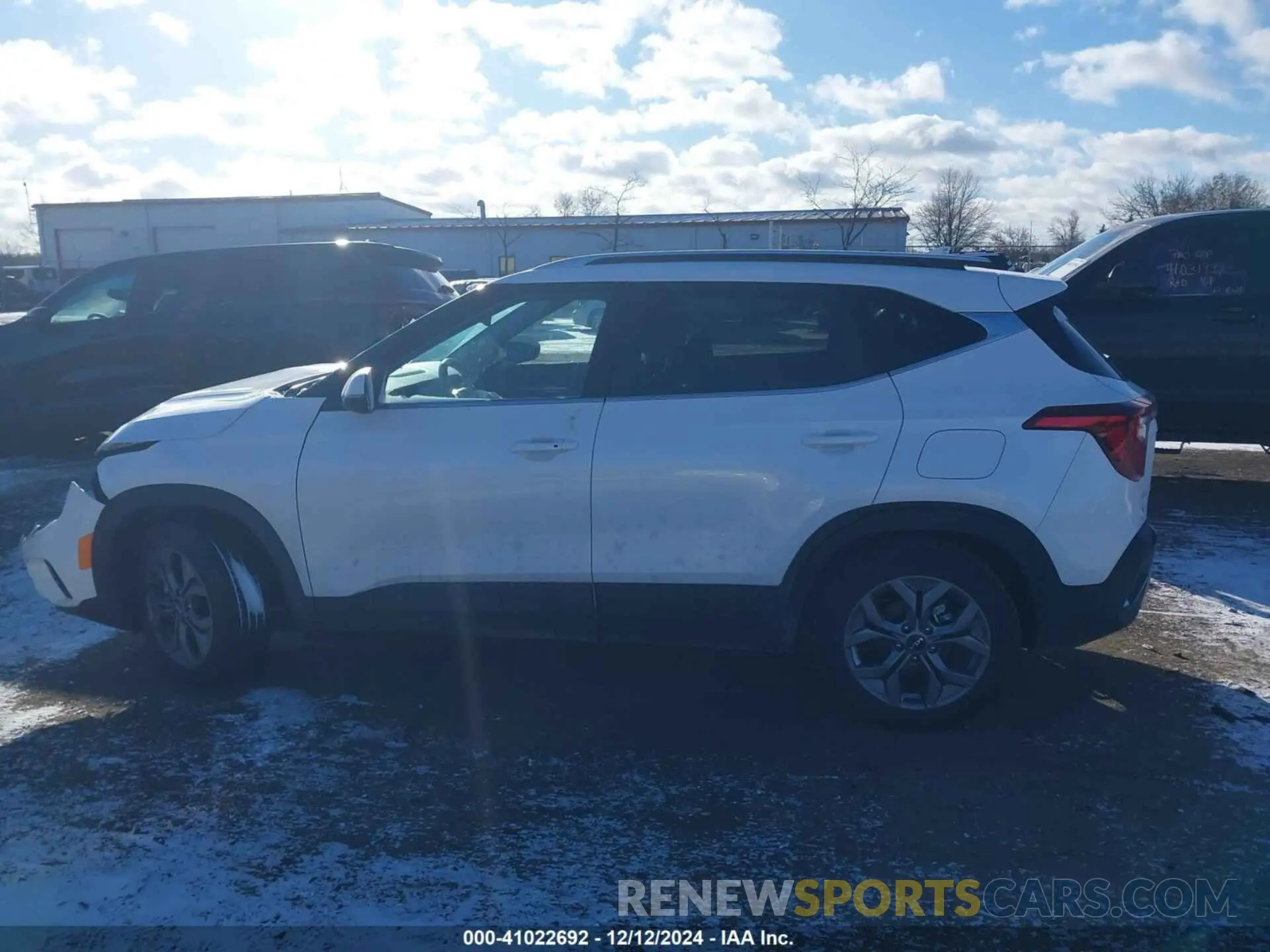 13 Photograph of a damaged car KNDEU2AA7R7638201 KIA SELTOS 2024