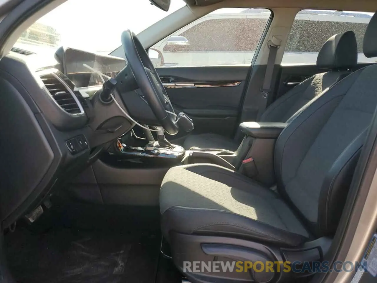 7 Photograph of a damaged car KNDEU2AA8R7497025 KIA SELTOS 2024