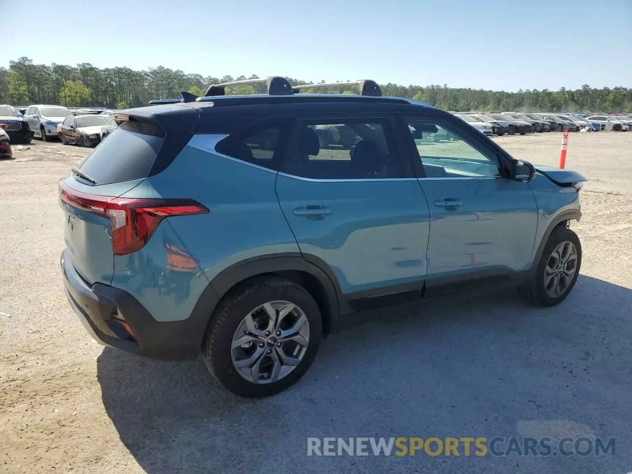 3 Photograph of a damaged car KNDEU2AA8R7626204 KIA SELTOS 2024