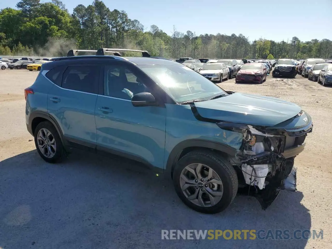 4 Photograph of a damaged car KNDEU2AA8R7626204 KIA SELTOS 2024