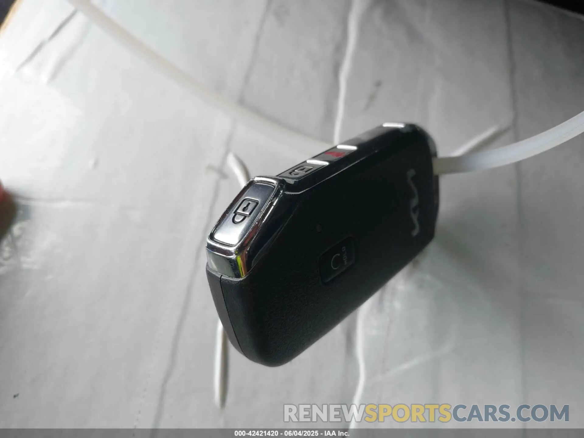 11 Photograph of a damaged car KNDEU2AA8R7662894 KIA SELTOS 2024