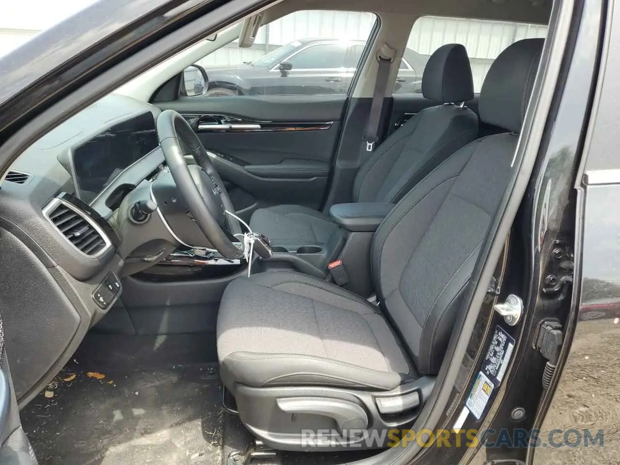 7 Photograph of a damaged car KNDEU2AA9R7573853 KIA SELTOS 2024