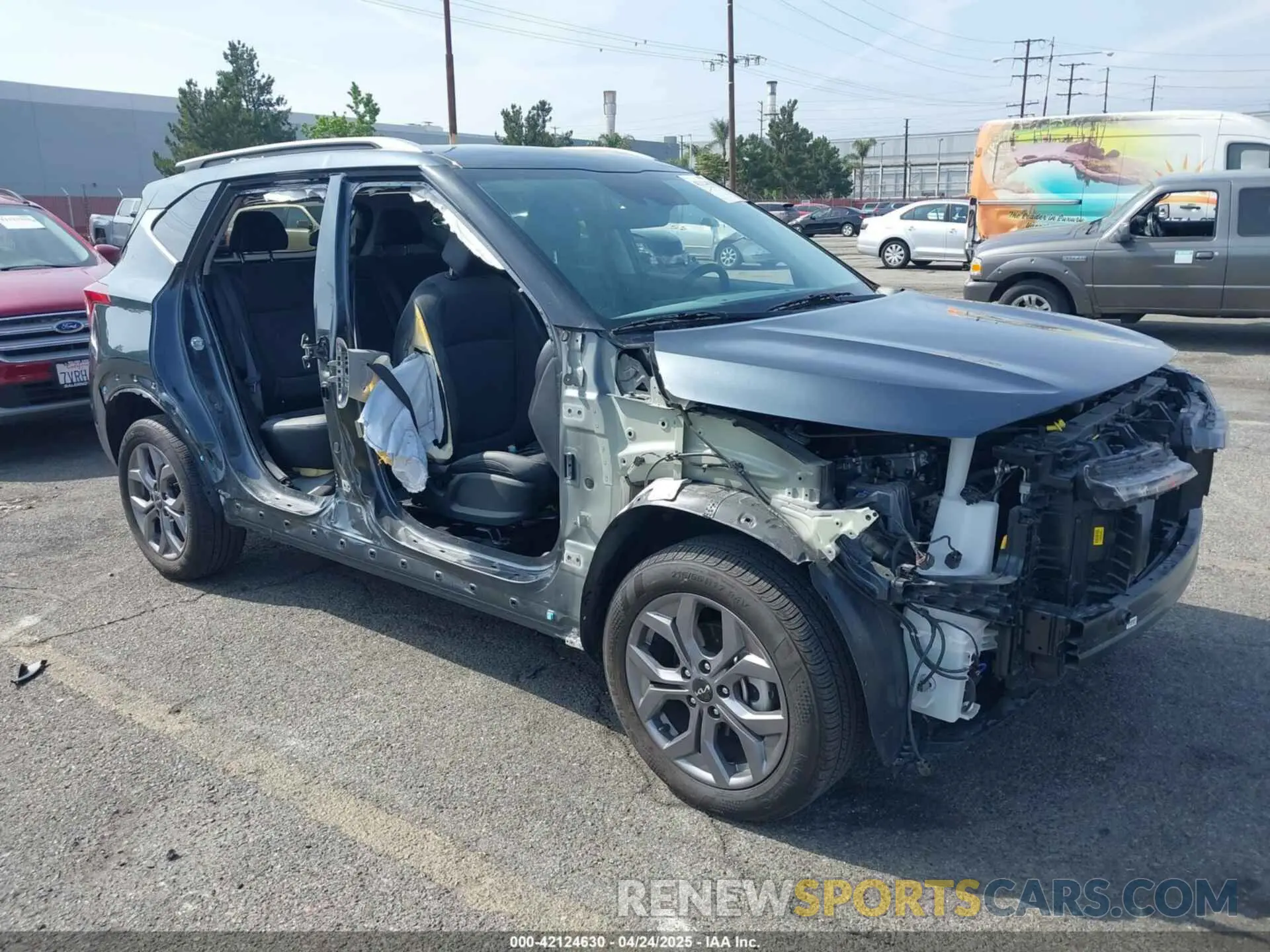 1 Photograph of a damaged car KNDEU2AA9R7659275 KIA SELTOS 2024