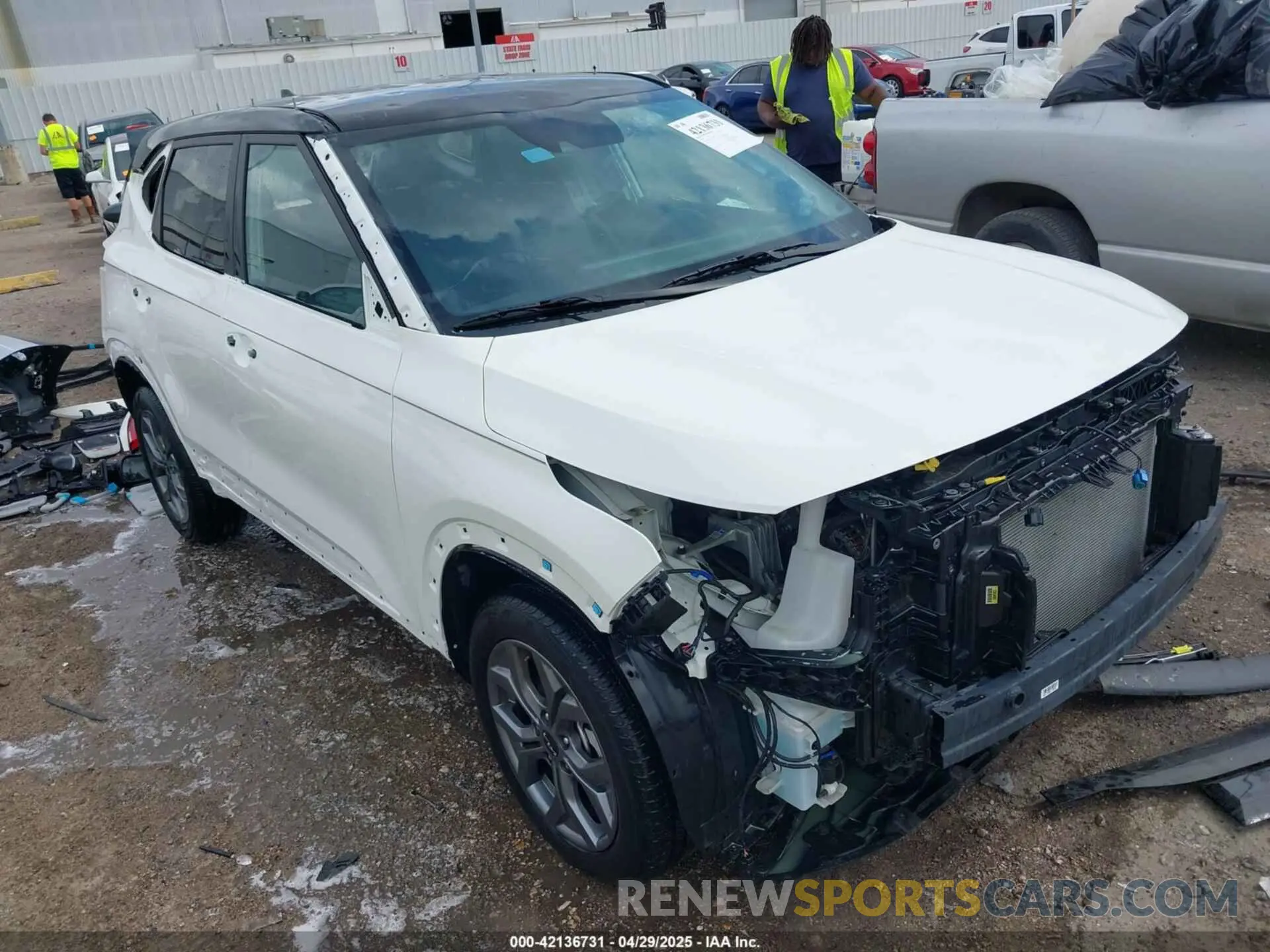 1 Photograph of a damaged car KNDEU2AA9R7665996 KIA SELTOS 2024