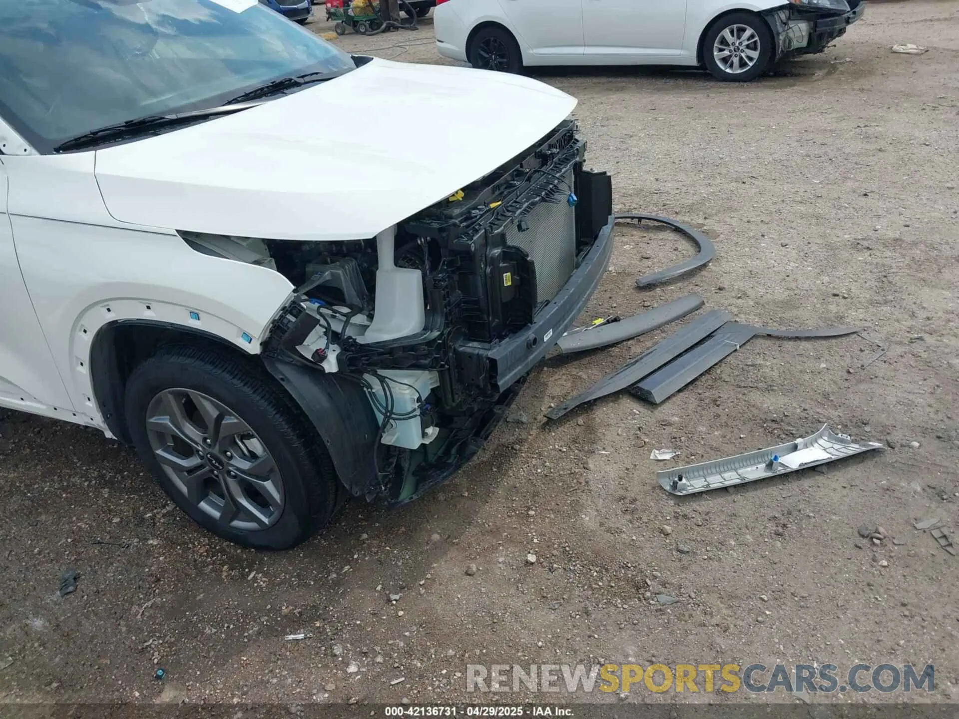 22 Photograph of a damaged car KNDEU2AA9R7665996 KIA SELTOS 2024