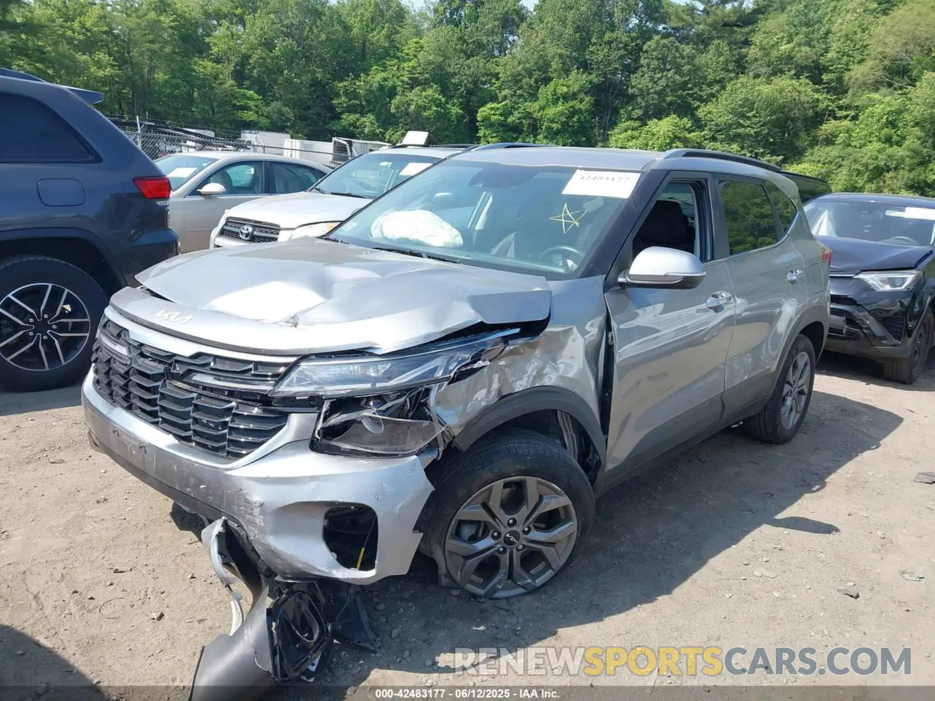 2 Photograph of a damaged car KNDEUCAA0R7540469 KIA SELTOS 2024