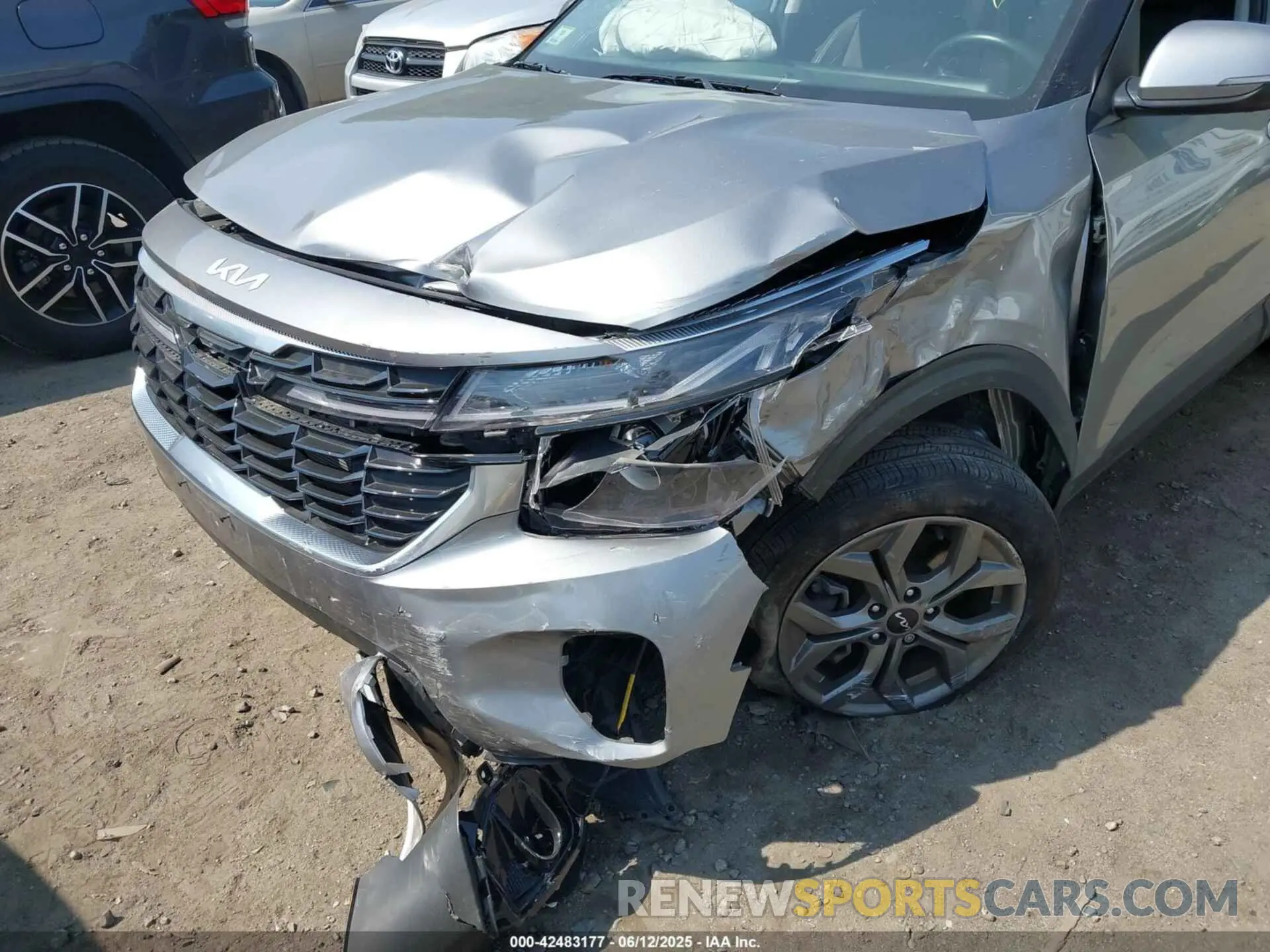 6 Photograph of a damaged car KNDEUCAA0R7540469 KIA SELTOS 2024