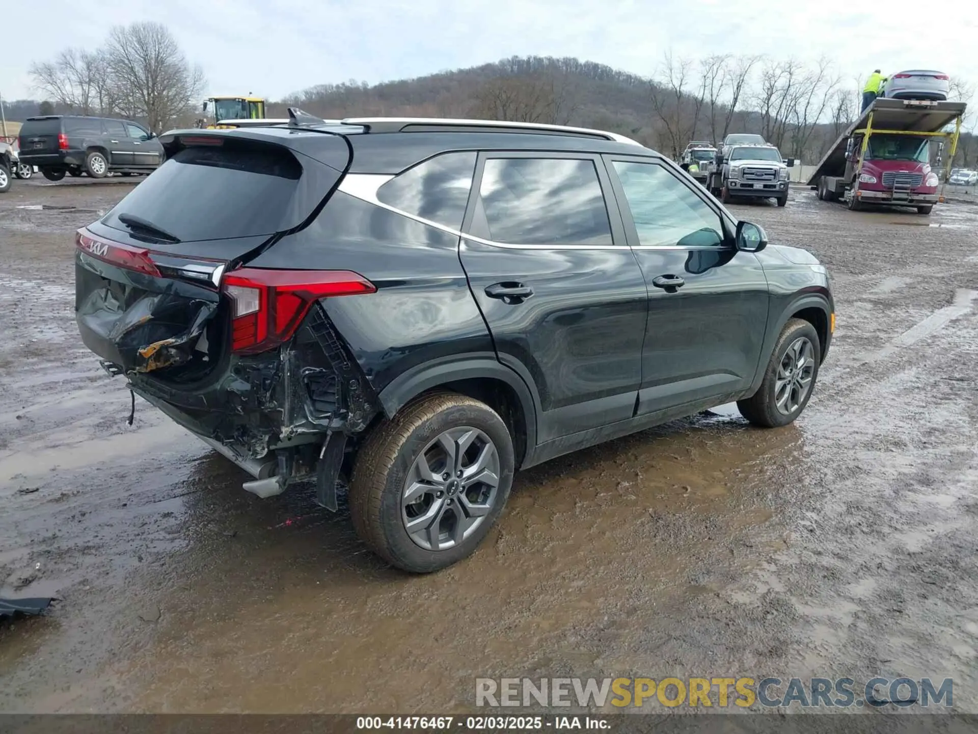 4 Photograph of a damaged car KNDEUCAA1R7652486 KIA SELTOS 2024