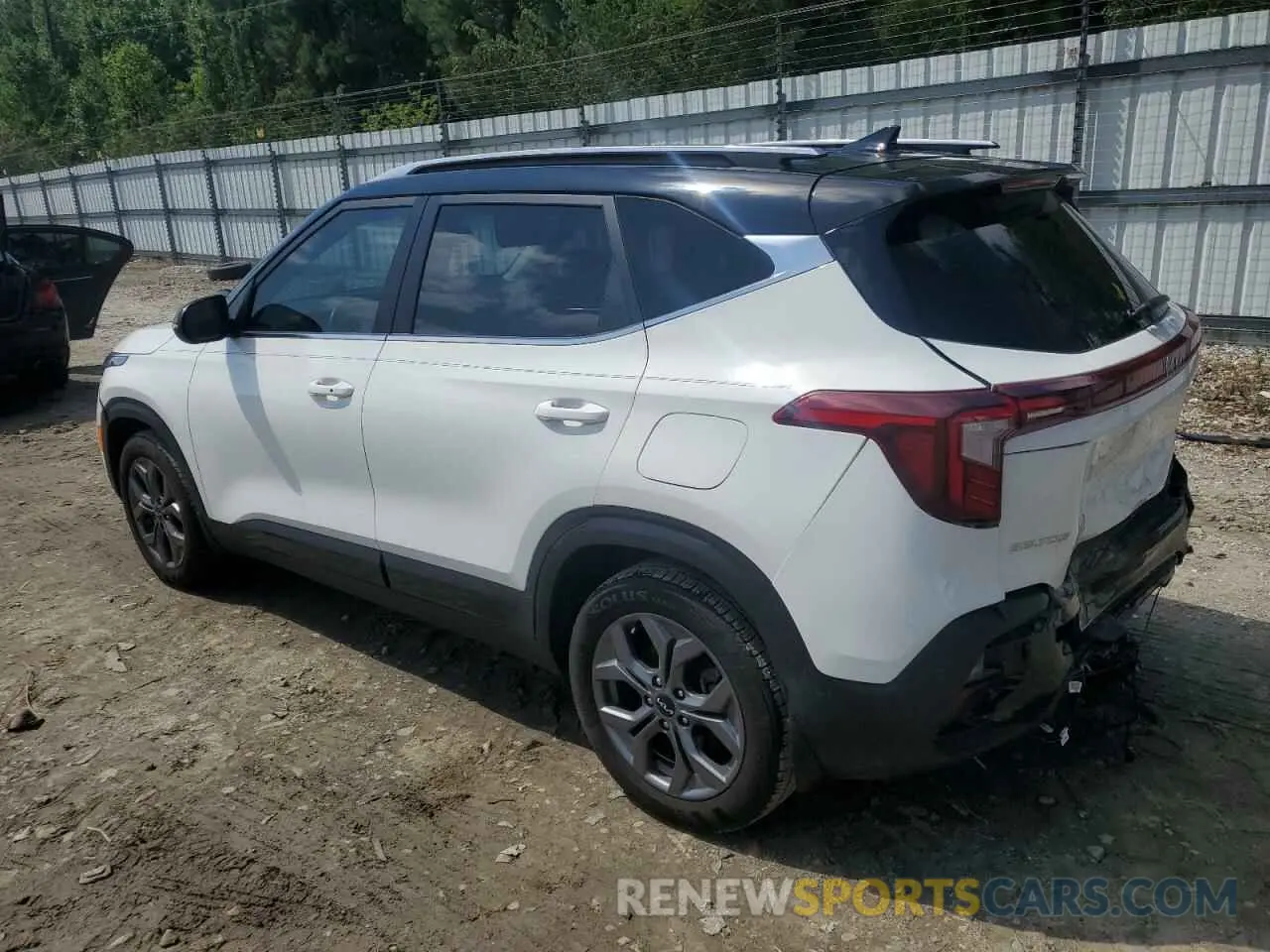 2 Photograph of a damaged car KNDEUCAA2R7477696 KIA SELTOS 2024