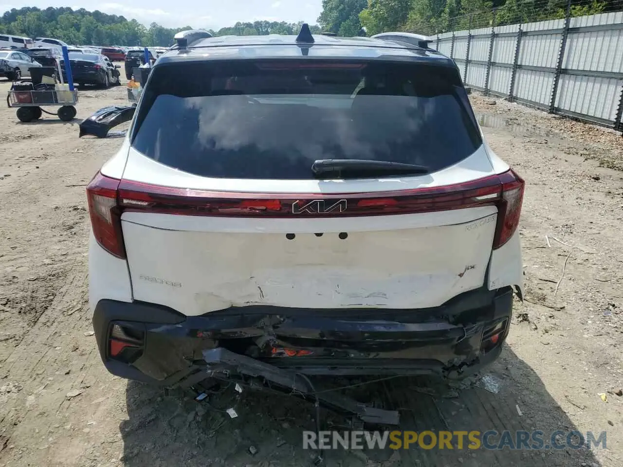 6 Photograph of a damaged car KNDEUCAA2R7477696 KIA SELTOS 2024