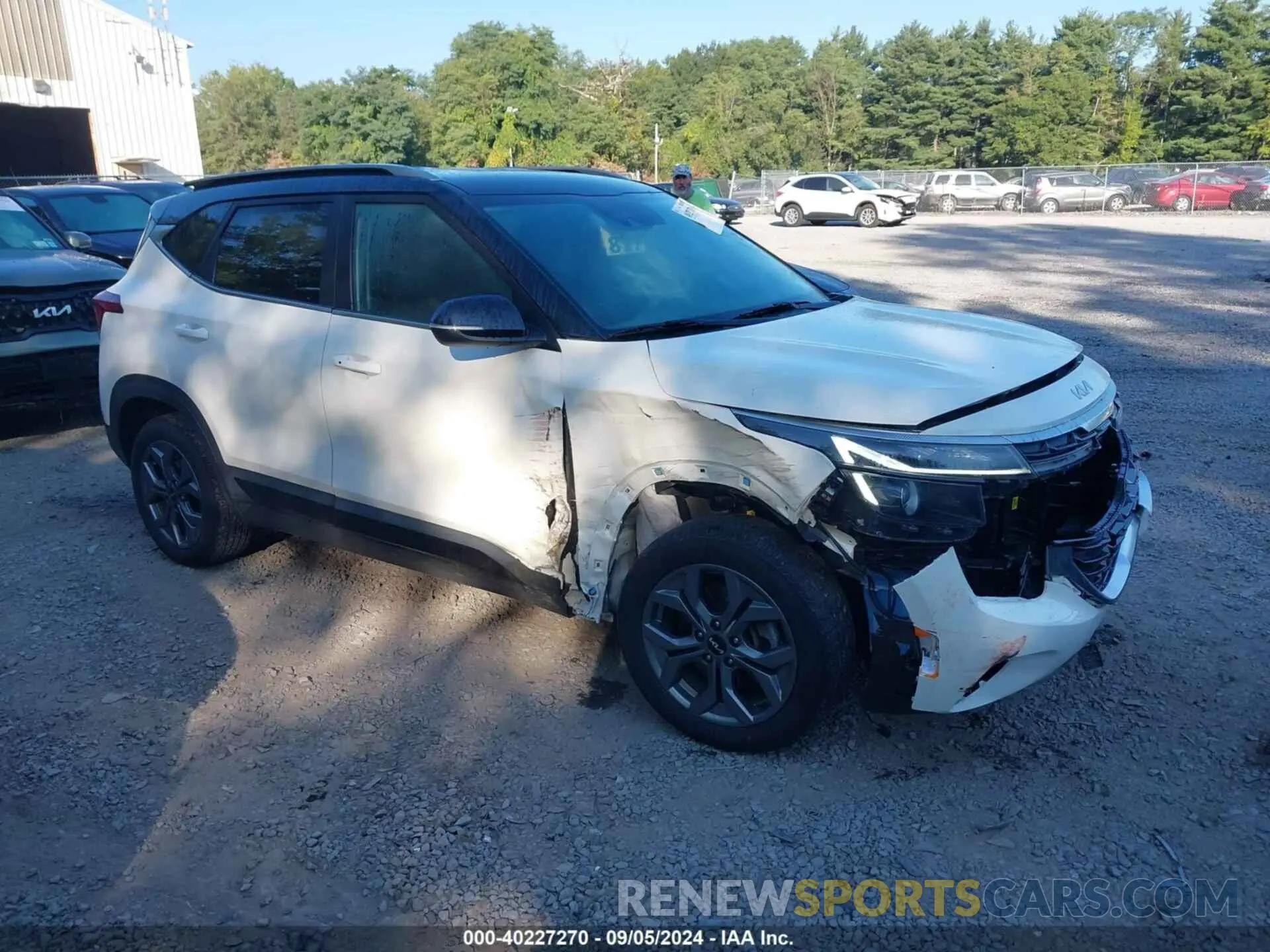 1 Photograph of a damaged car KNDEUCAA4R7531208 KIA SELTOS 2024