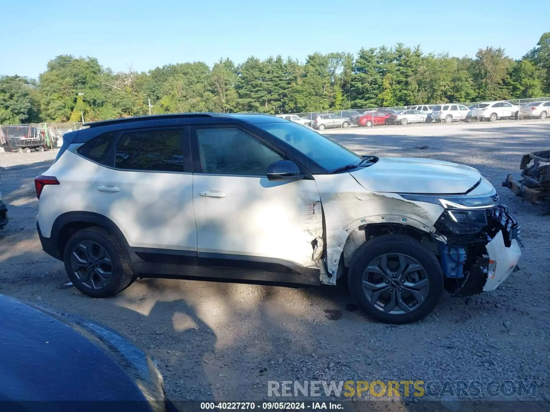 13 Photograph of a damaged car KNDEUCAA4R7531208 KIA SELTOS 2024