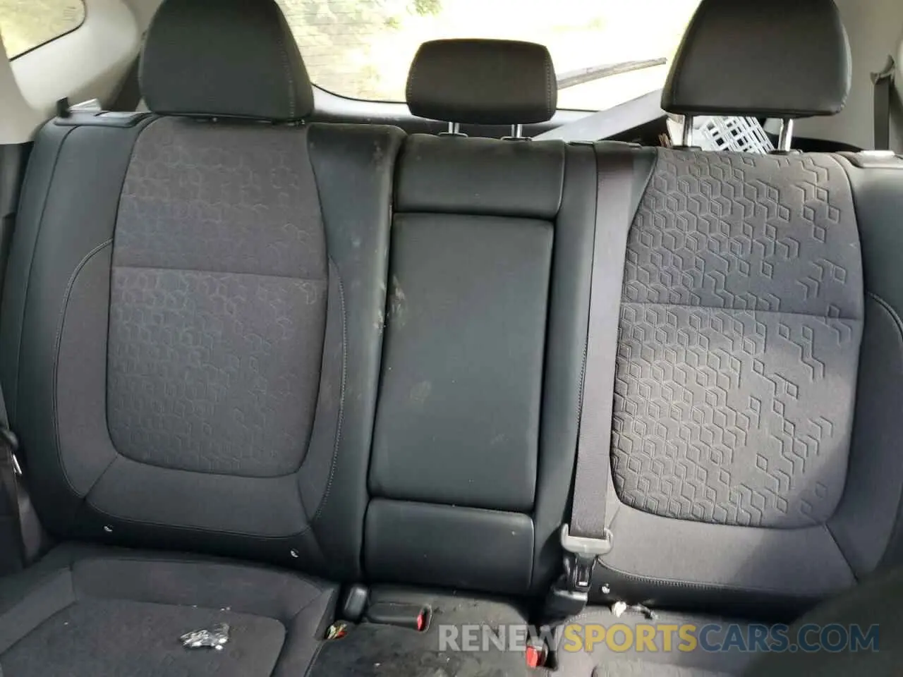 10 Photograph of a damaged car KNDEUCAA6R7573105 KIA SELTOS 2024