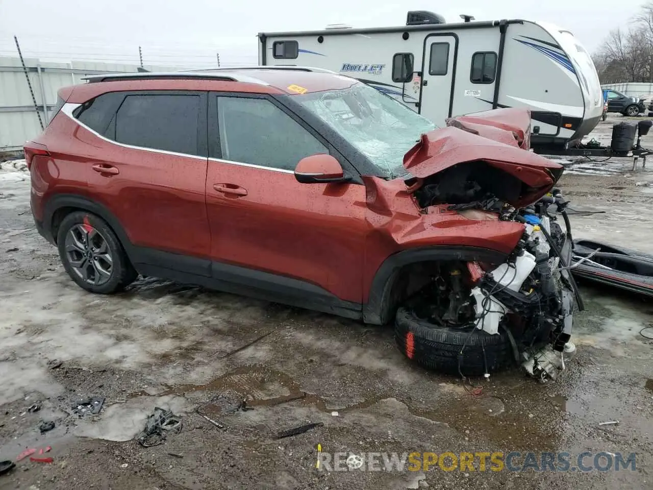 4 Photograph of a damaged car KNDEUCAA8R7544317 KIA SELTOS 2024