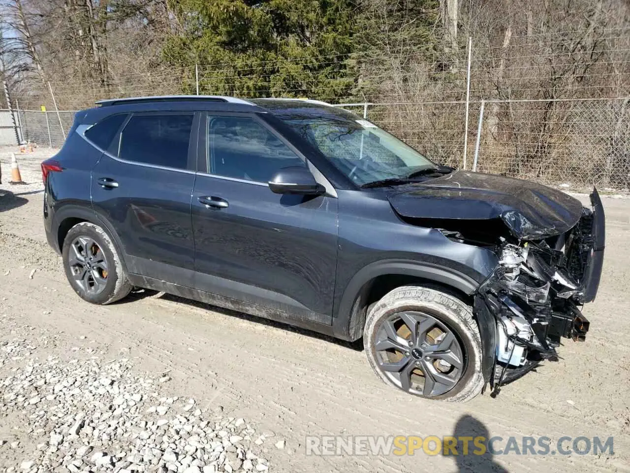 4 Photograph of a damaged car KNDEUCAA8R7632395 KIA SELTOS 2024