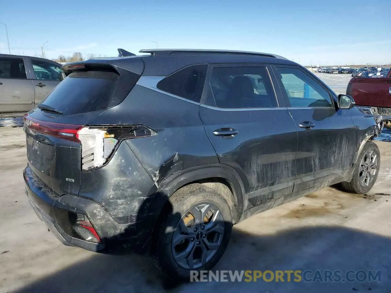 3 Photograph of a damaged car KNDEUCAAXR7559367 KIA SELTOS 2024