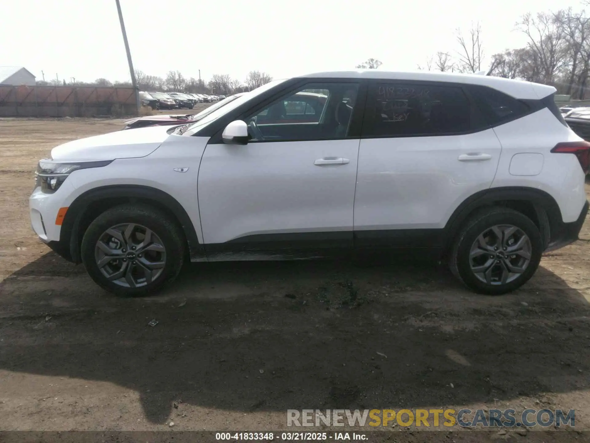 14 Photograph of a damaged car KNDEPCAA2S7728150 KIA SELTOS 2025