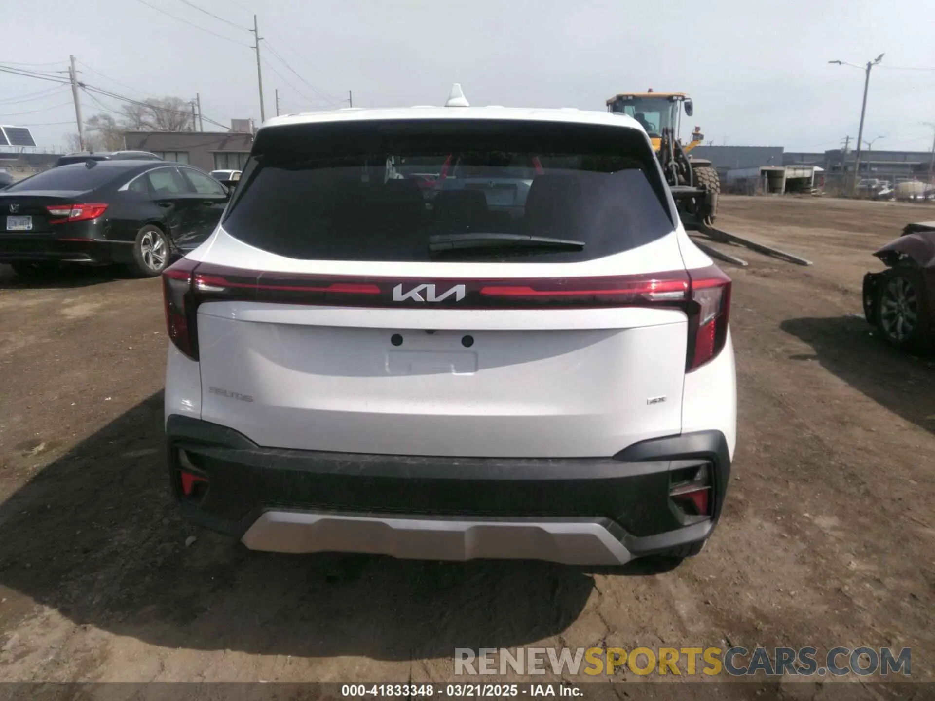 16 Photograph of a damaged car KNDEPCAA2S7728150 KIA SELTOS 2025