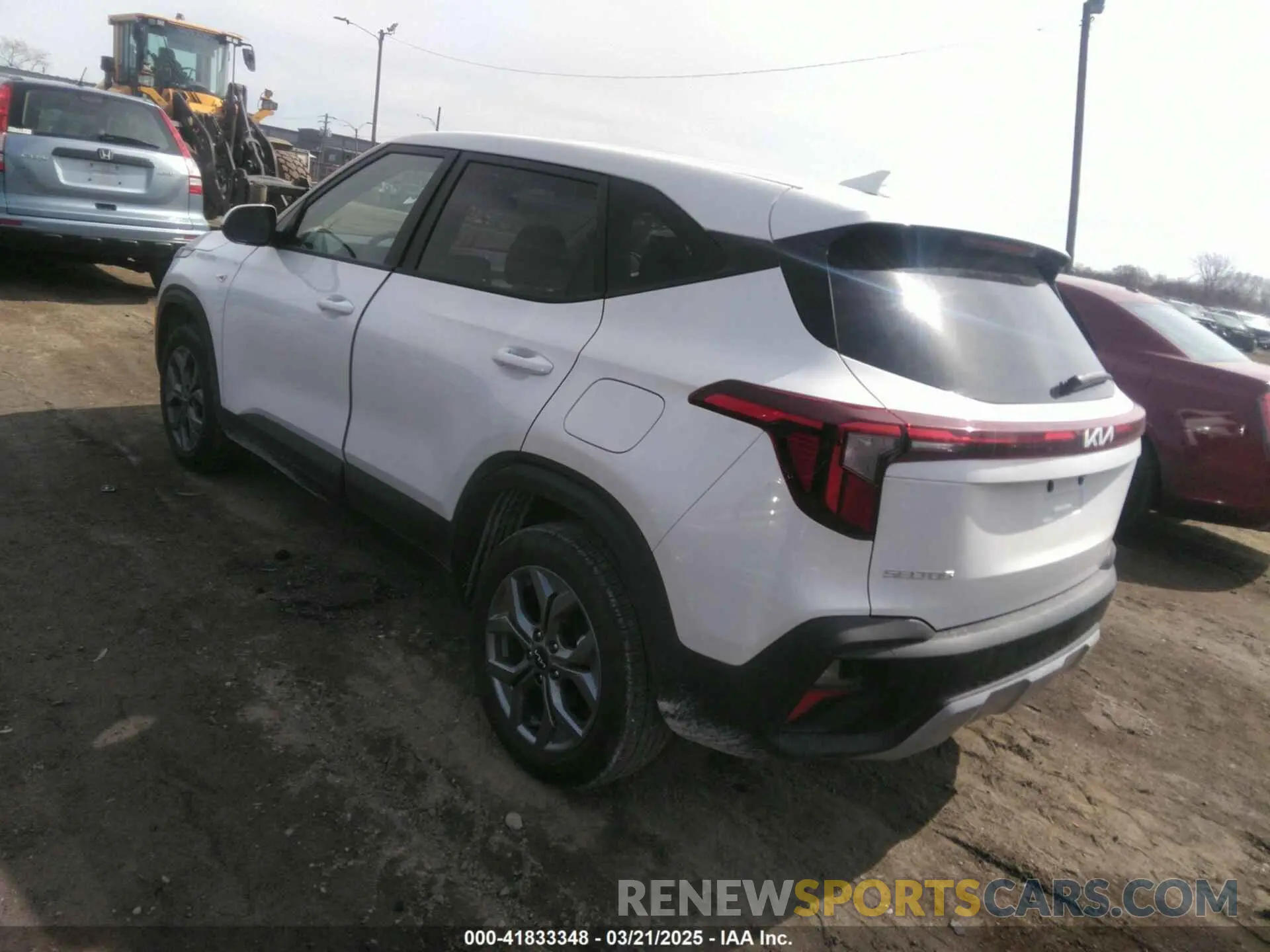 3 Photograph of a damaged car KNDEPCAA2S7728150 KIA SELTOS 2025