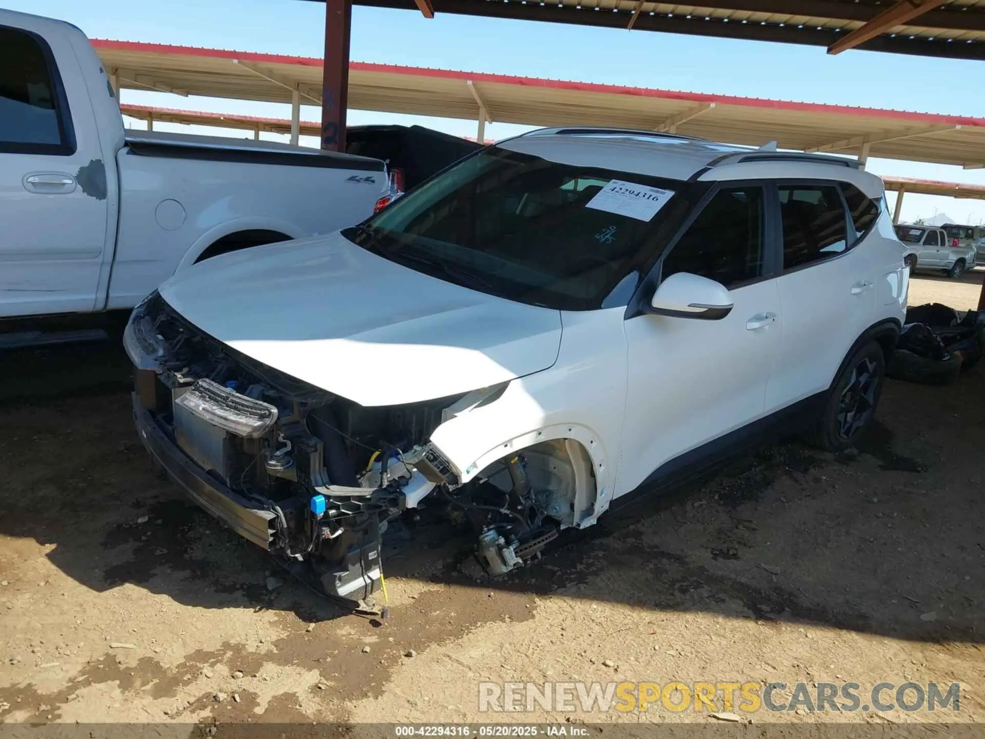 21 Photograph of a damaged car KNDER2AA0S7703414 KIA SELTOS 2025