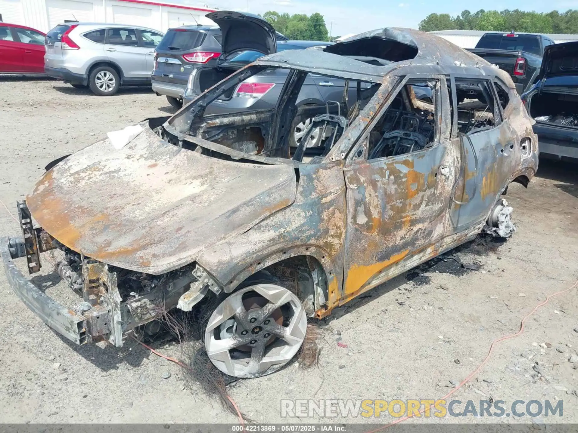 2 Photograph of a damaged car KNDER2AA1S7679270 KIA SELTOS 2025