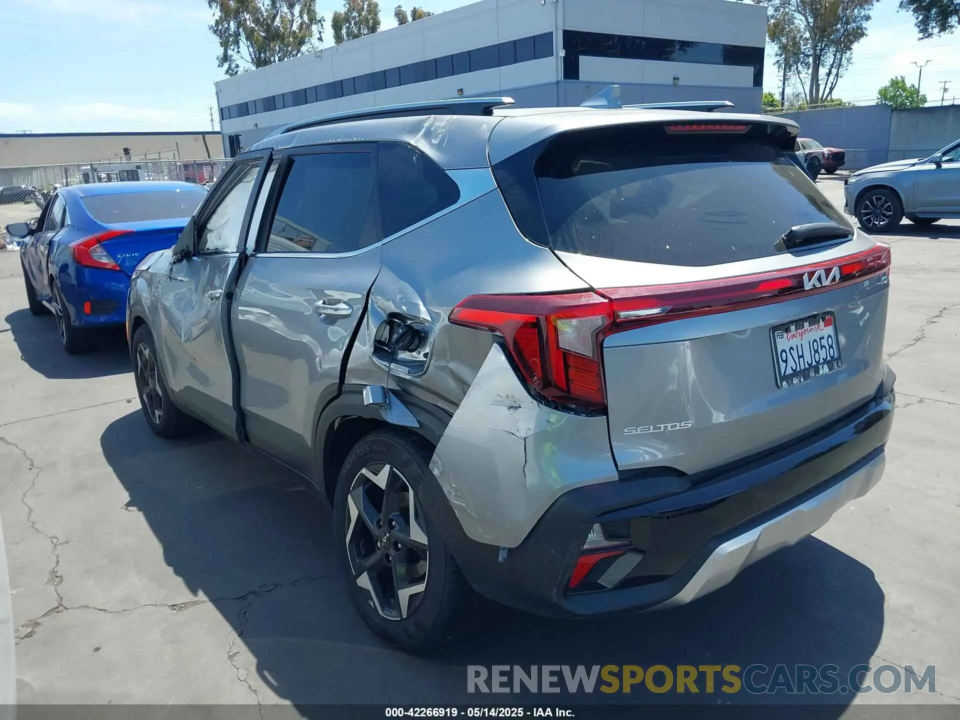 3 Photograph of a damaged car KNDER2AA6S7741682 KIA SELTOS 2025