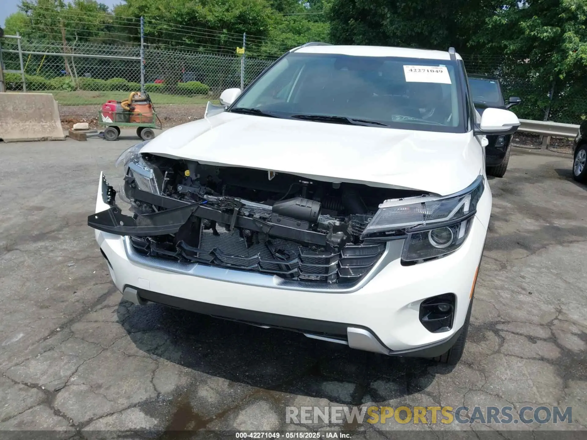 6 Photograph of a damaged car KNDER2AA8S7674258 KIA SELTOS 2025