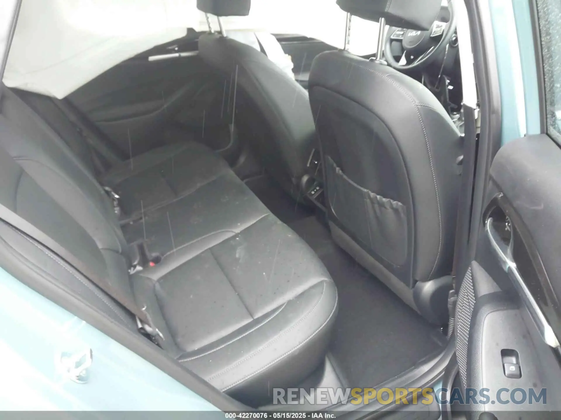 8 Photograph of a damaged car KNDERCAA4S7675493 KIA SELTOS 2025