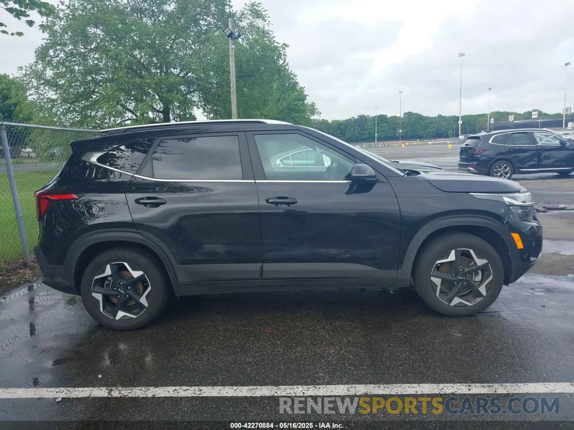 13 Photograph of a damaged car KNDERCAA6S7695843 KIA SELTOS 2025