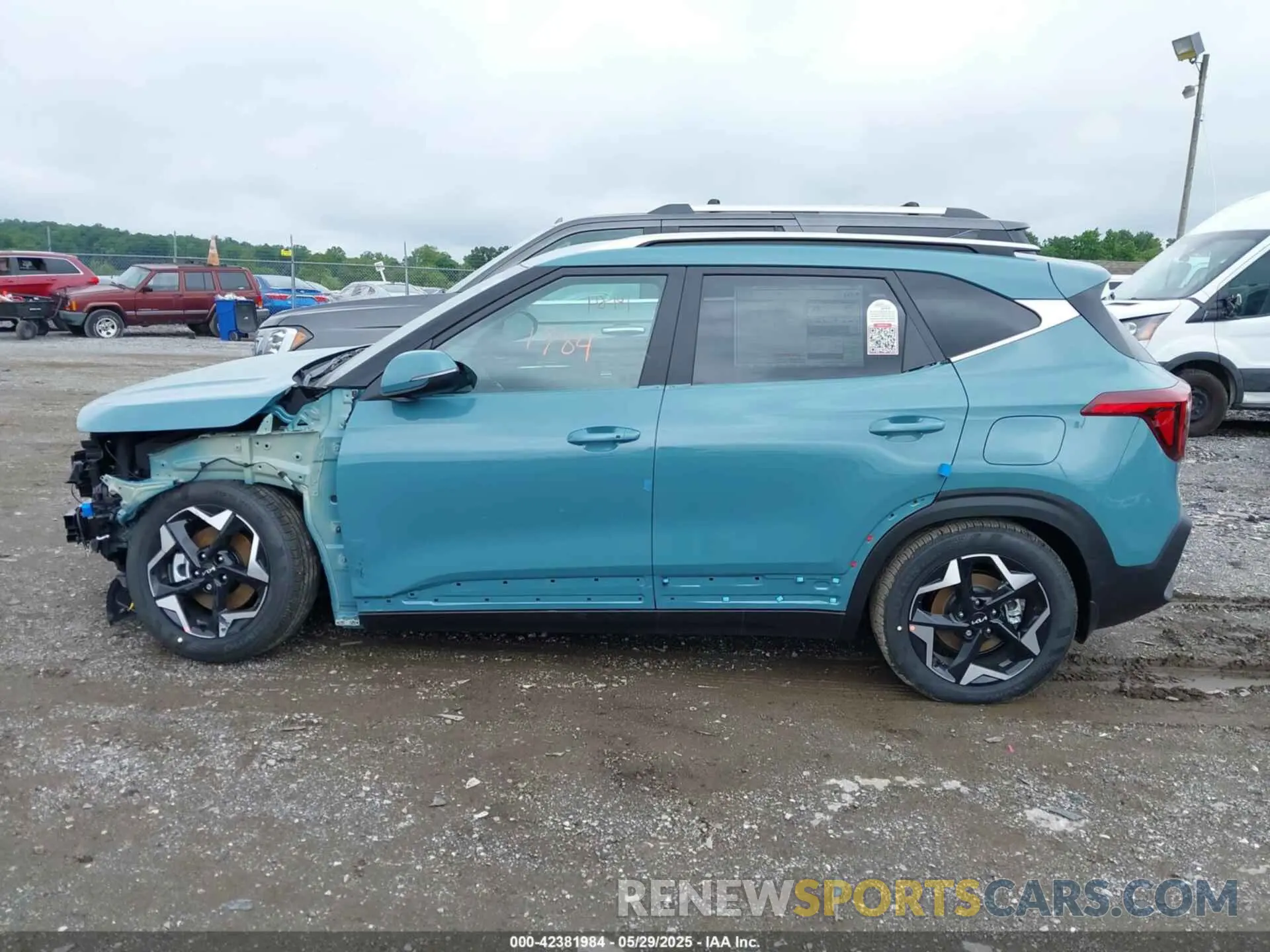 14 Photograph of a damaged car KNDERCAA7S7767701 KIA SELTOS 2025