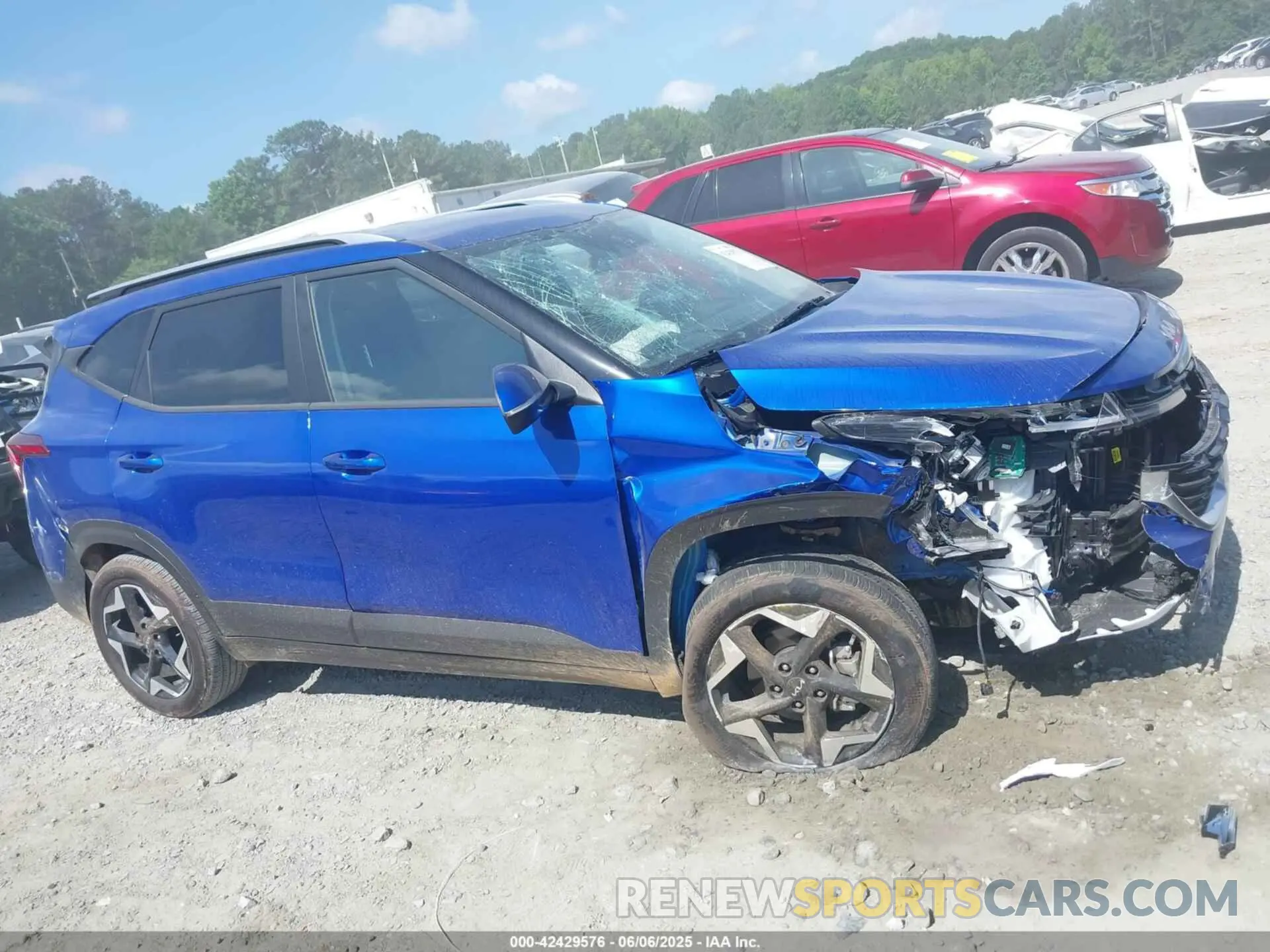 13 Photograph of a damaged car KNDEU2AA2S7700397 KIA SELTOS 2025