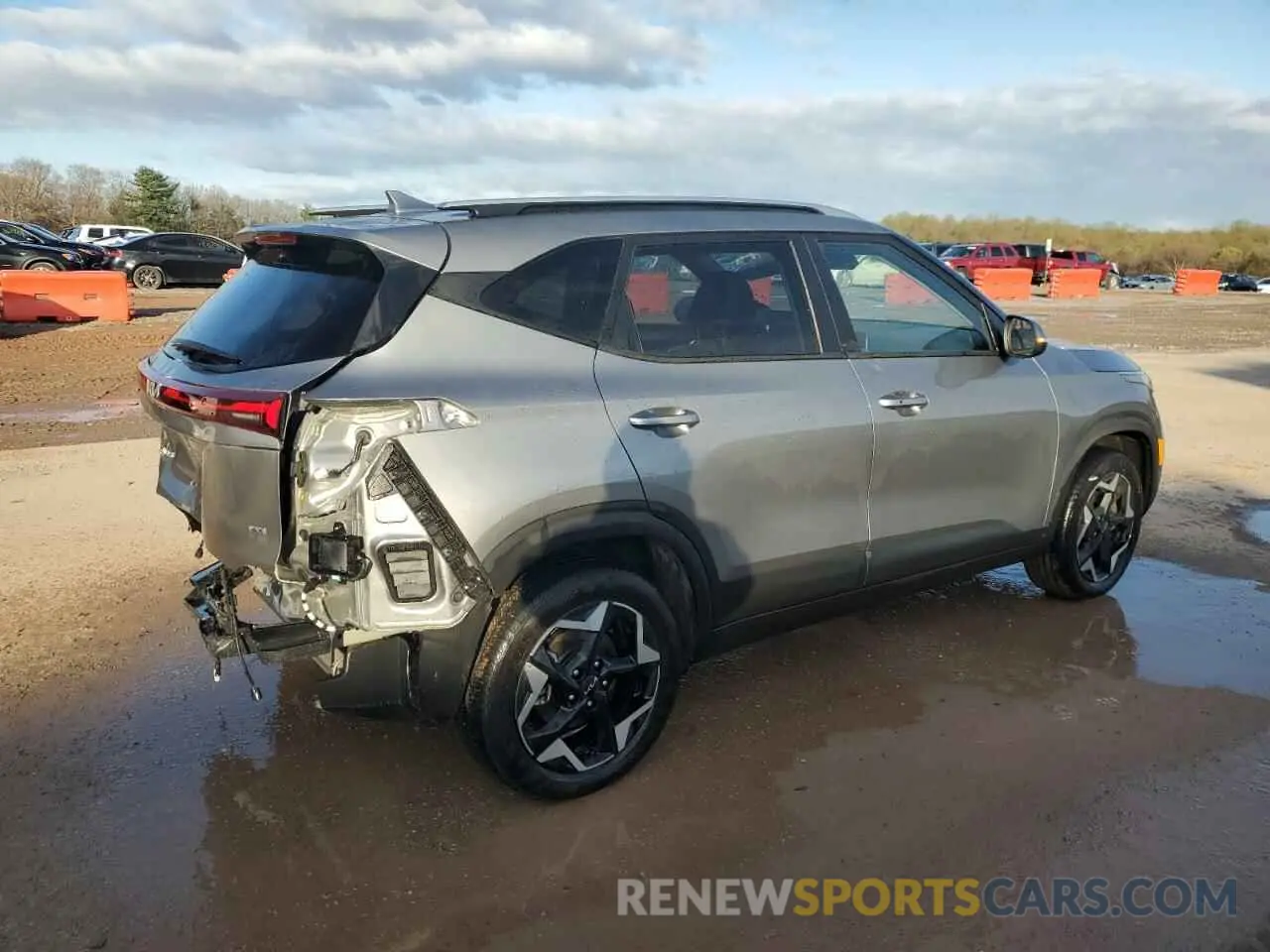 3 Photograph of a damaged car KNDEUCAA1S7681699 KIA SELTOS 2025