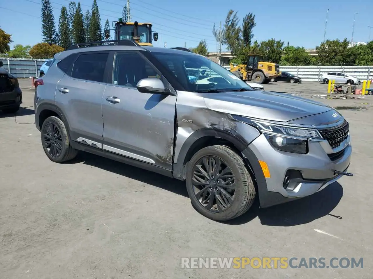 4 Photograph of a damaged car KNDEUCA24N7259200 KIA SELTOS NIG 2022