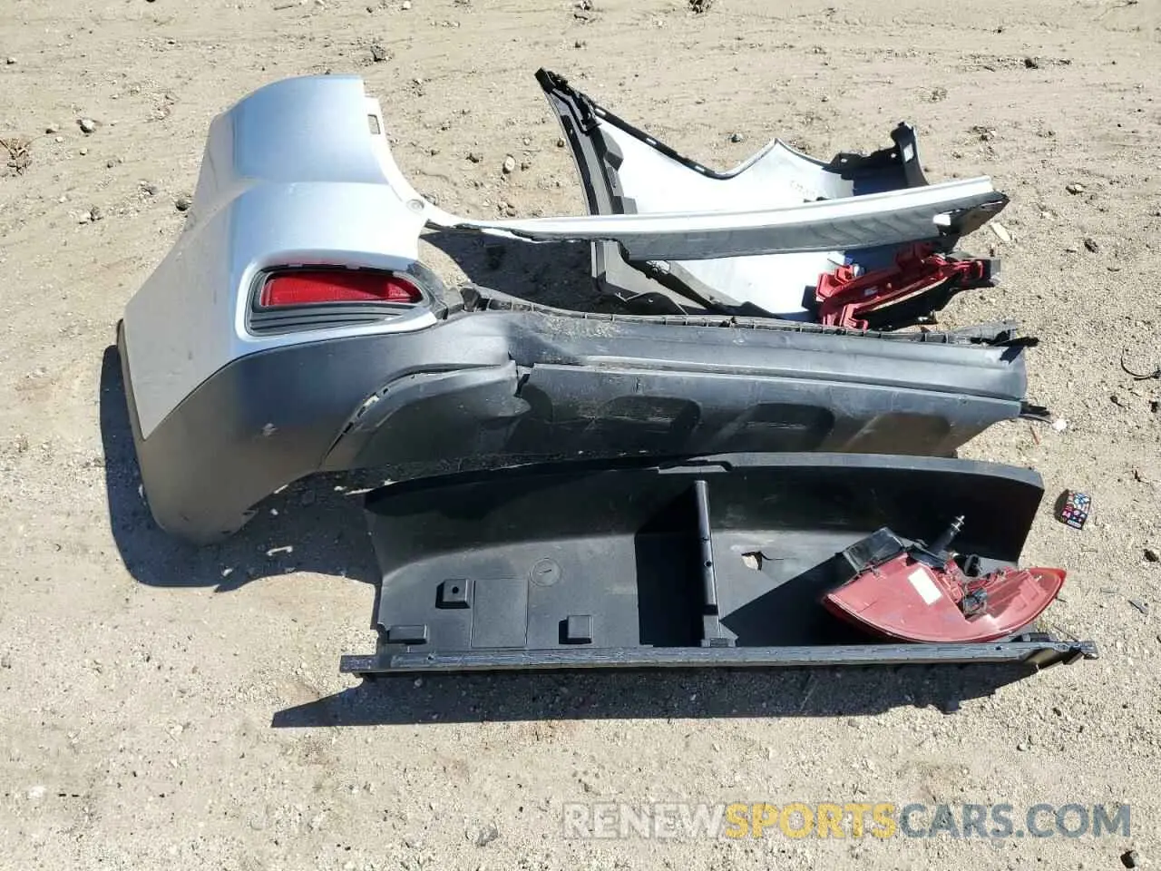 13 Photograph of a damaged car 5XYPG4A30KG449573 KIA SORENTO 2019