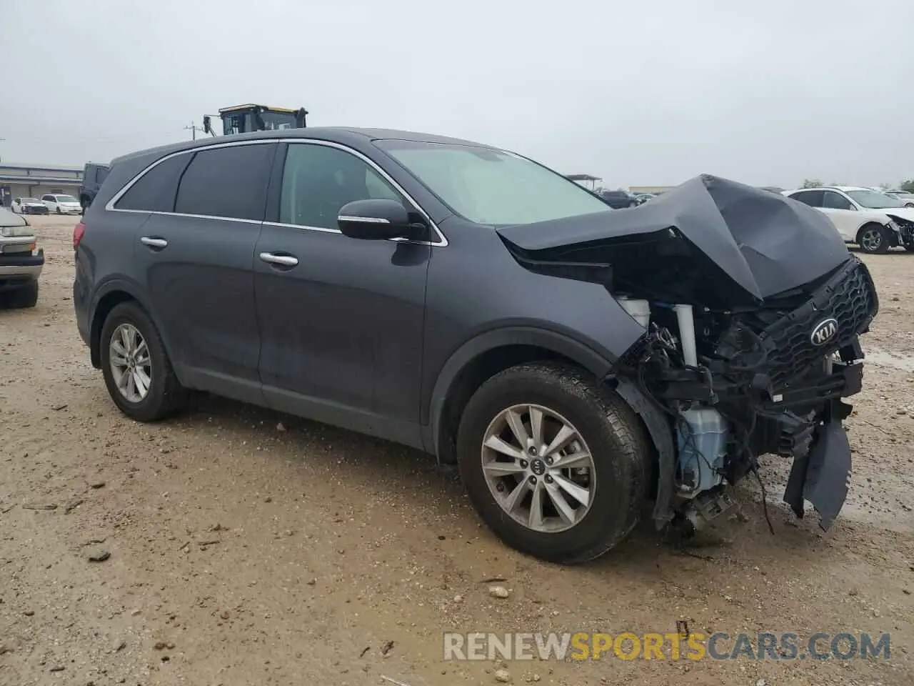 4 Photograph of a damaged car 5XYPG4A30KG457222 KIA SORENTO 2019