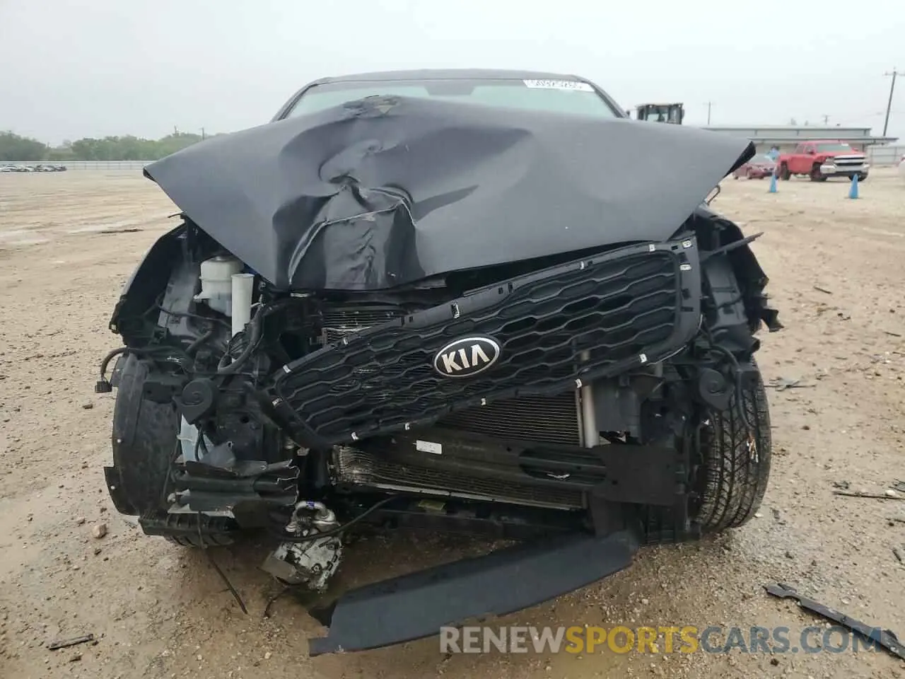5 Photograph of a damaged car 5XYPG4A30KG457222 KIA SORENTO 2019