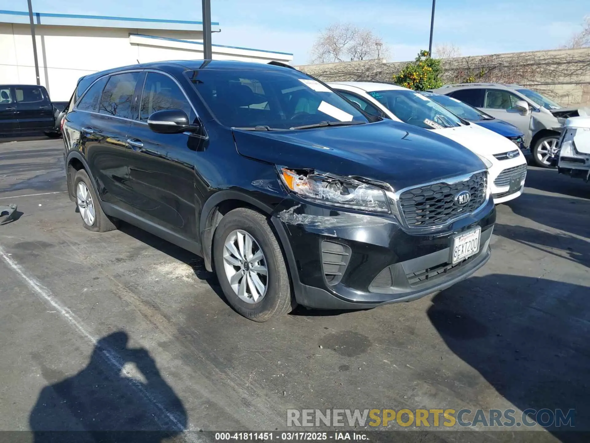 1 Photograph of a damaged car 5XYPG4A30KG465482 KIA SORENTO 2019