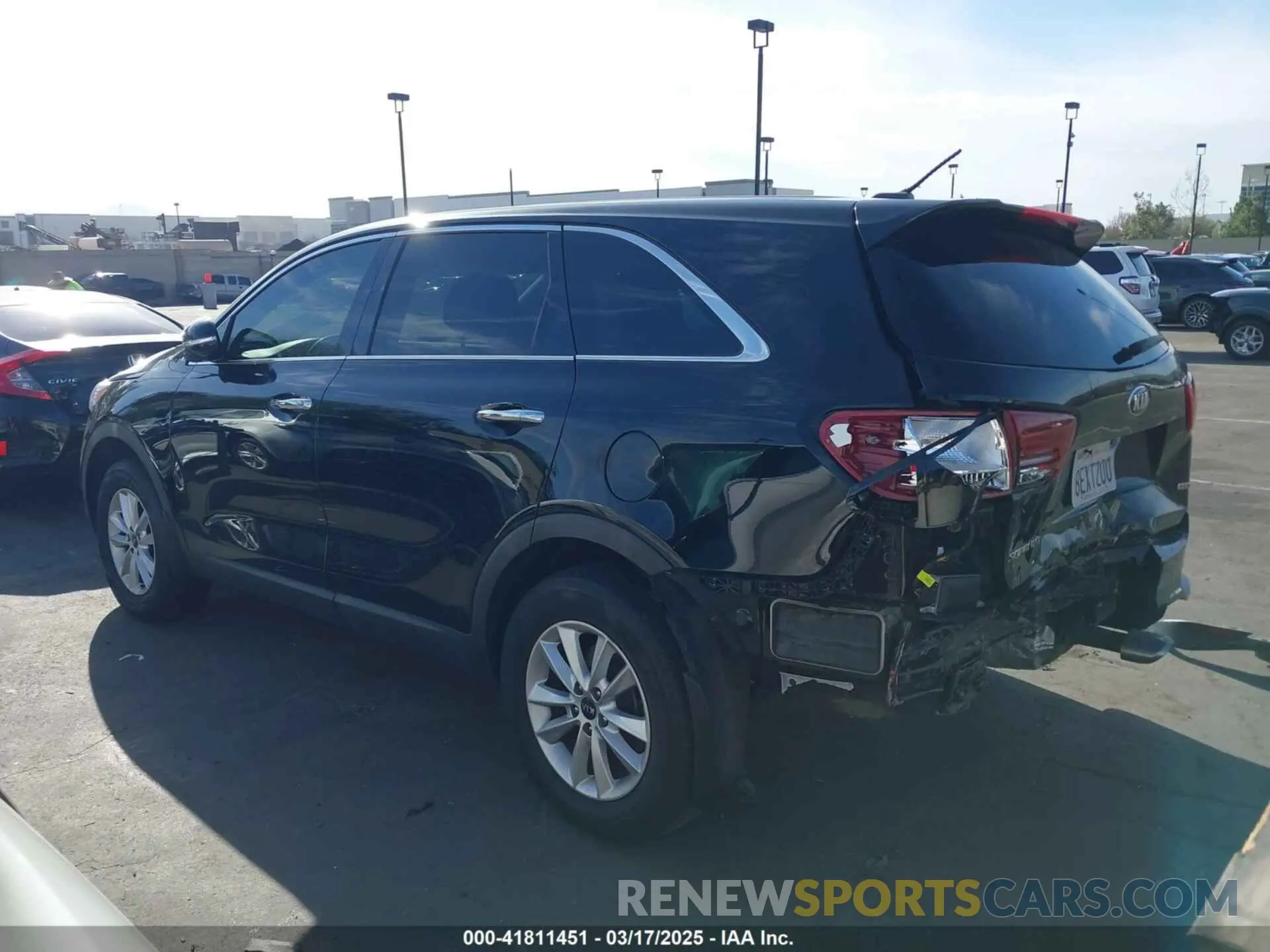 15 Photograph of a damaged car 5XYPG4A30KG465482 KIA SORENTO 2019