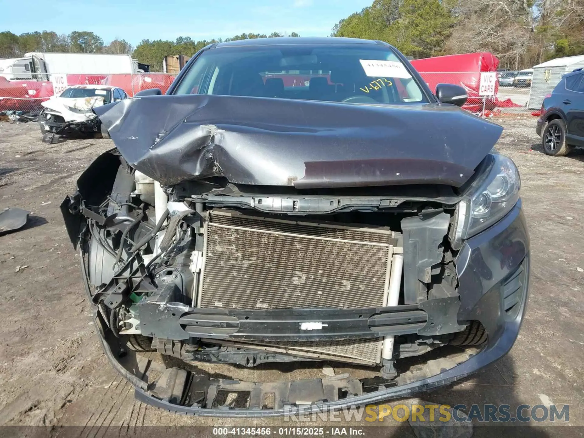 13 Photograph of a damaged car 5XYPG4A30KG476773 KIA SORENTO 2019