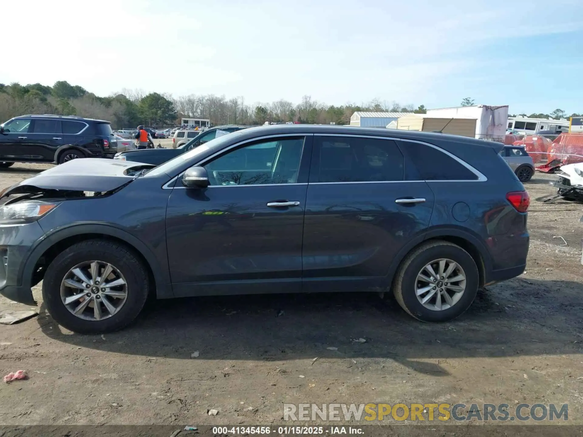 15 Photograph of a damaged car 5XYPG4A30KG476773 KIA SORENTO 2019