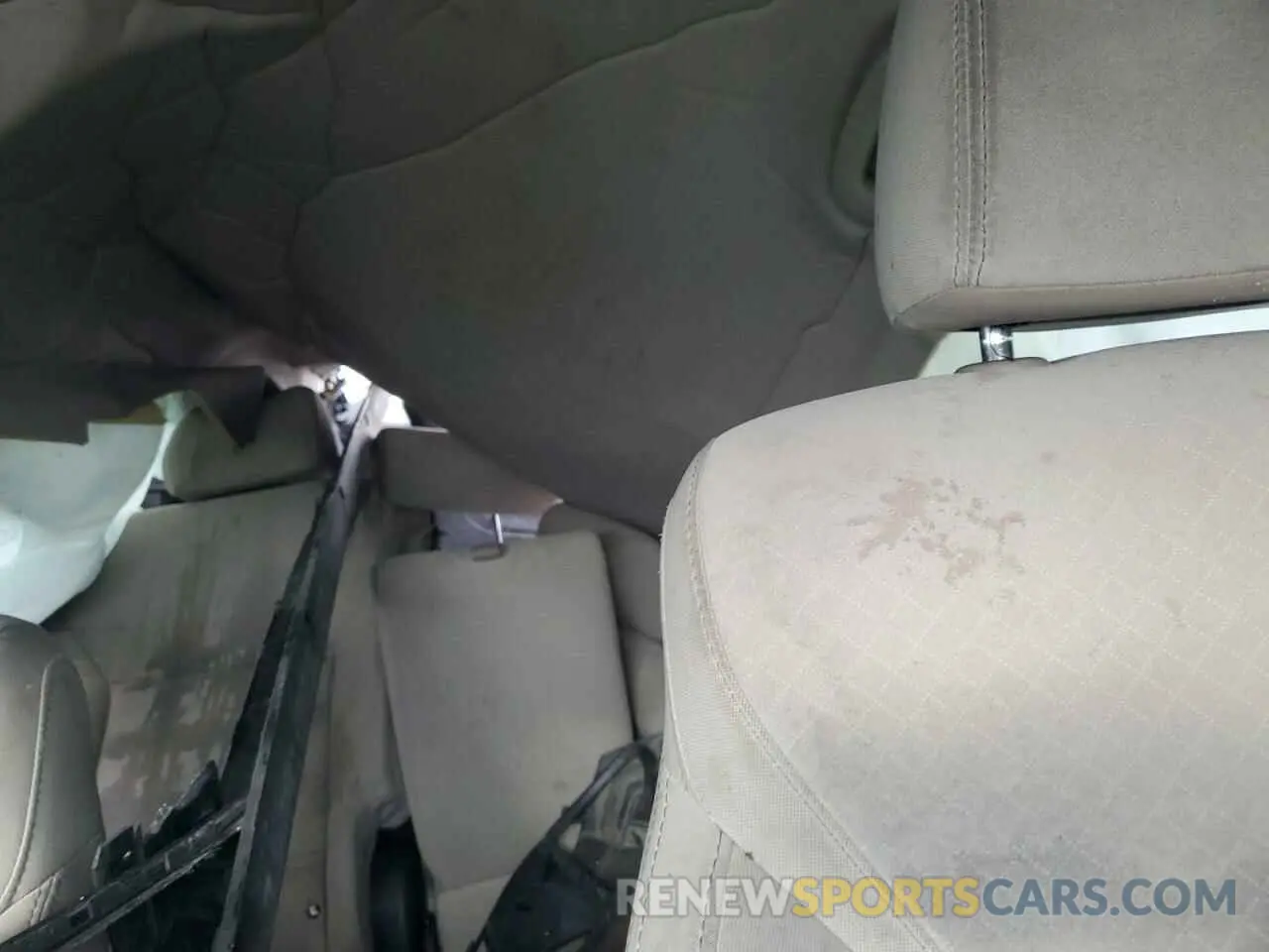 10 Photograph of a damaged car 5XYPG4A30KG500778 KIA SORENTO 2019