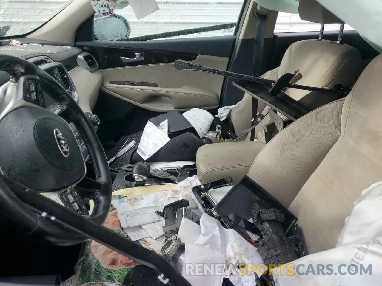 7 Photograph of a damaged car 5XYPG4A30KG500778 KIA SORENTO 2019