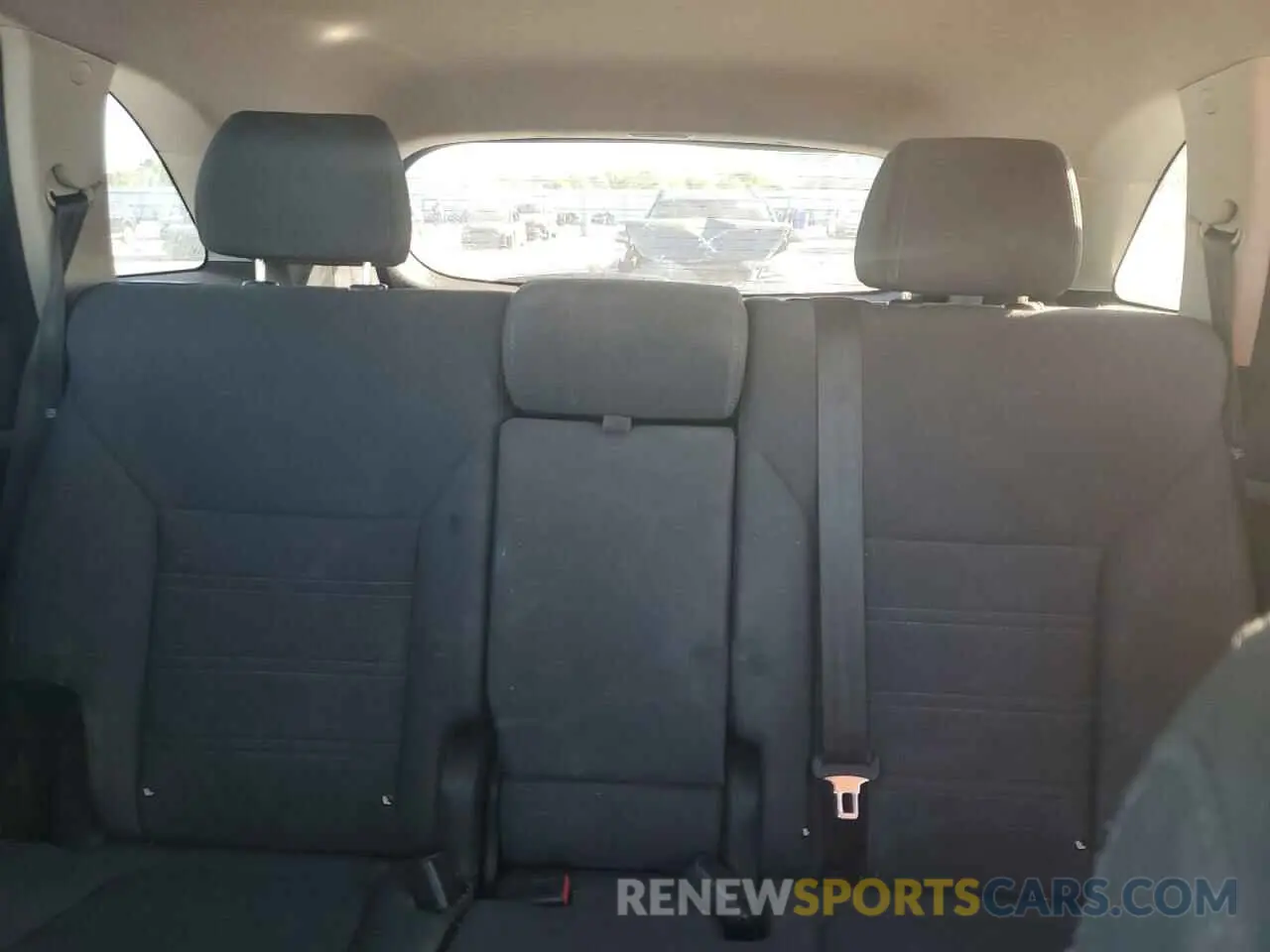 10 Photograph of a damaged car 5XYPG4A30KG508444 KIA SORENTO 2019