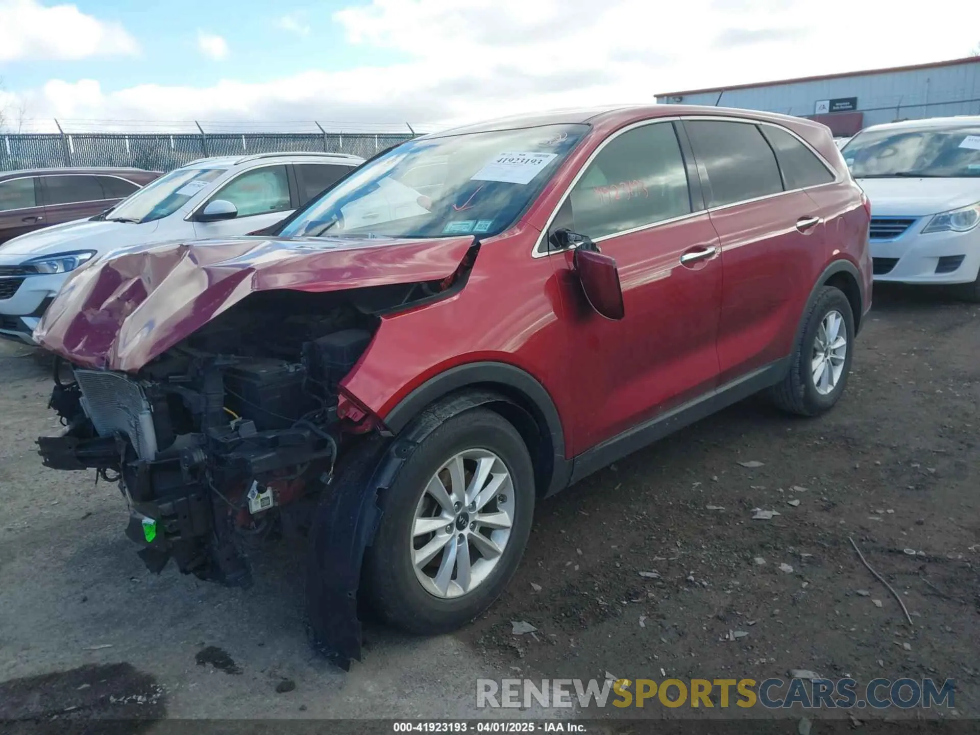 2 Photograph of a damaged car 5XYPG4A30KG520741 KIA SORENTO 2019